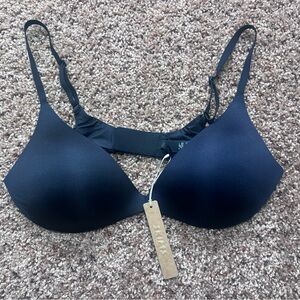 SKIMS Wireless Form Super Push-up Bra